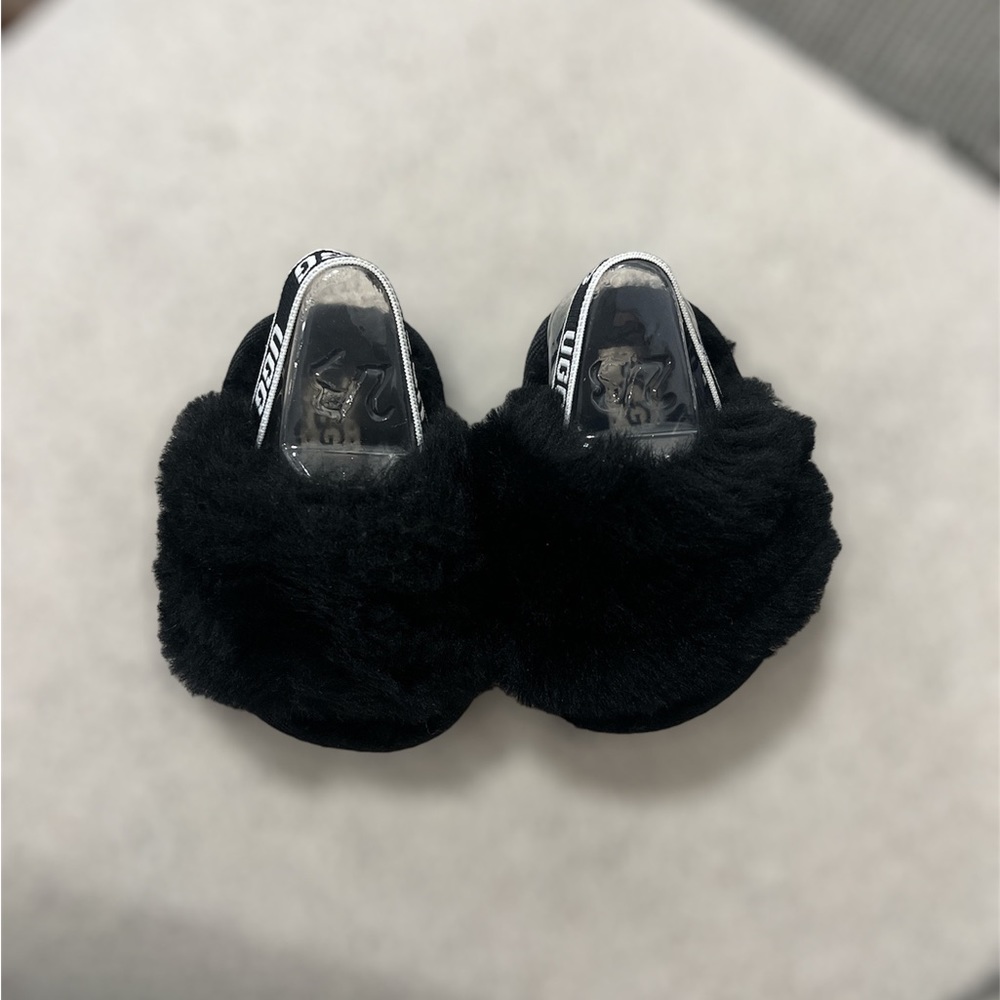 Baby Ugg slippers size 2/3